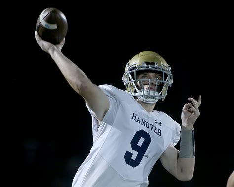 Ben Scalzi tosses 5 touchdown passes as Hanover holds off Scituate